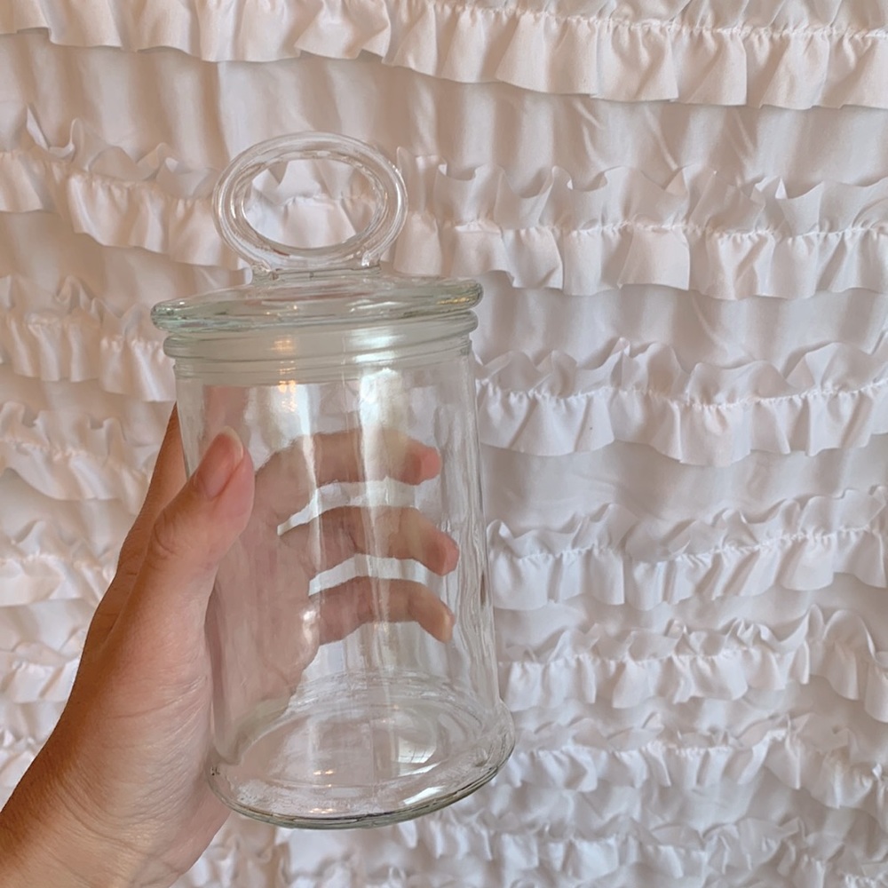 Glass tumbler with lid